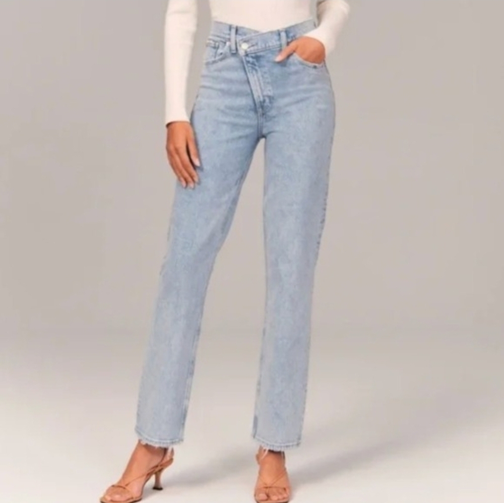 Abercrombie & Fitch The Dad High Rise 29/ 8L 32" Inseam EUC